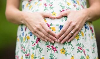 Pregnant flowery dress rk