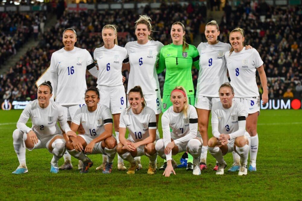 England women shutterstock 22737