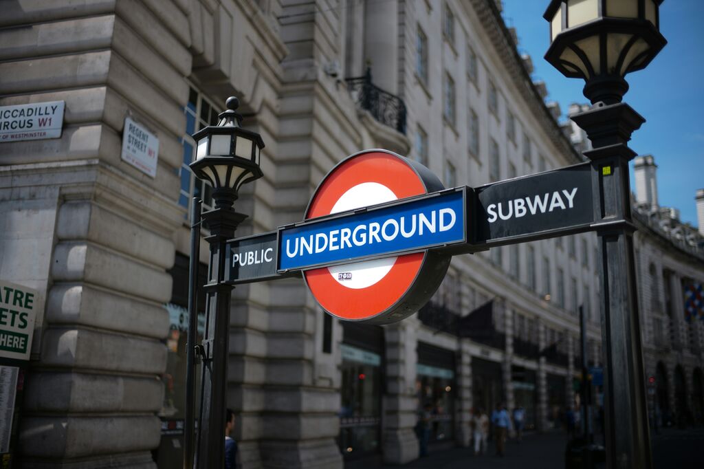 Tube sign