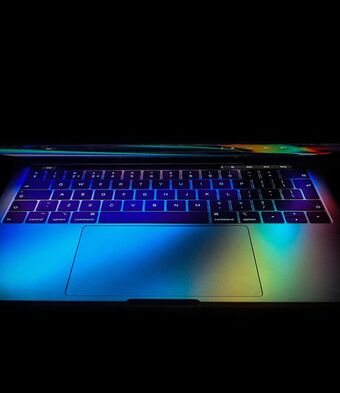 Closing laptop