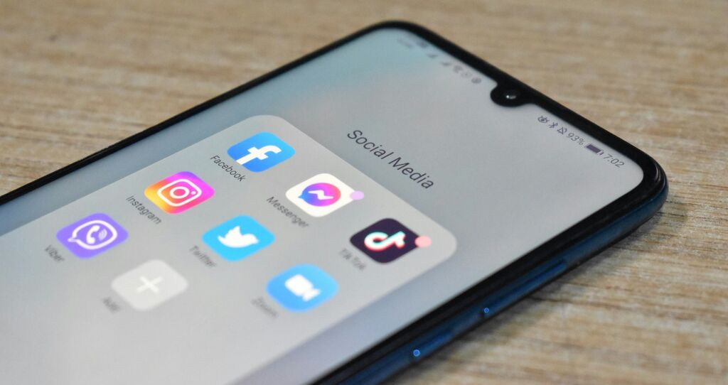 Phone social media