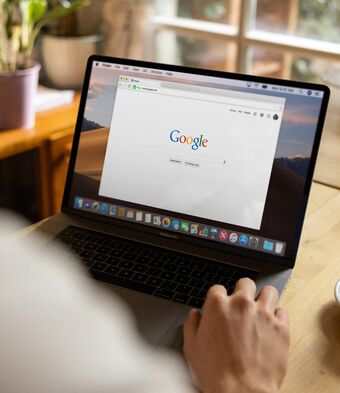 Google search internet laptop