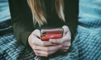 Phone bed teen
